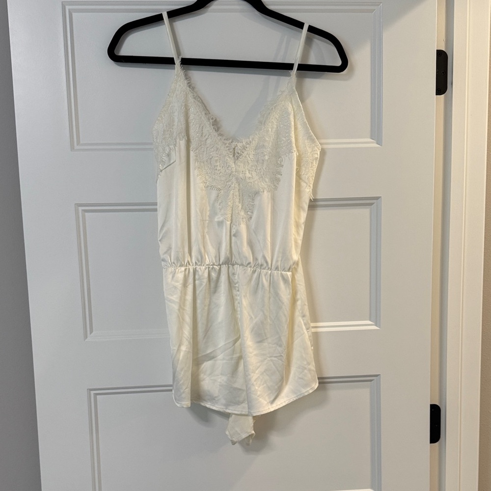 Lulu's Cream Lace Detail Chemise